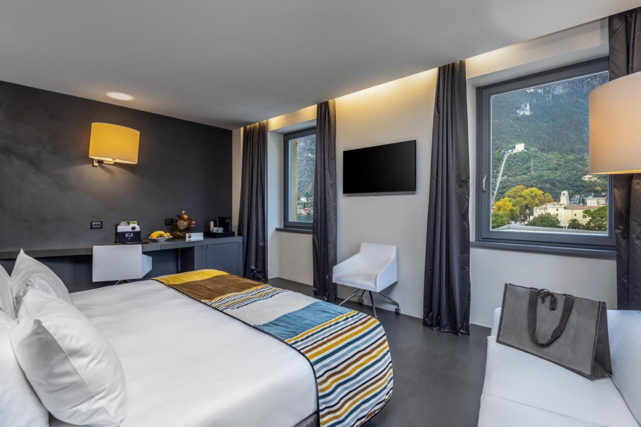 Lido Palace - The Leading Hotels Of The World Riva del Garda Extérieur photo