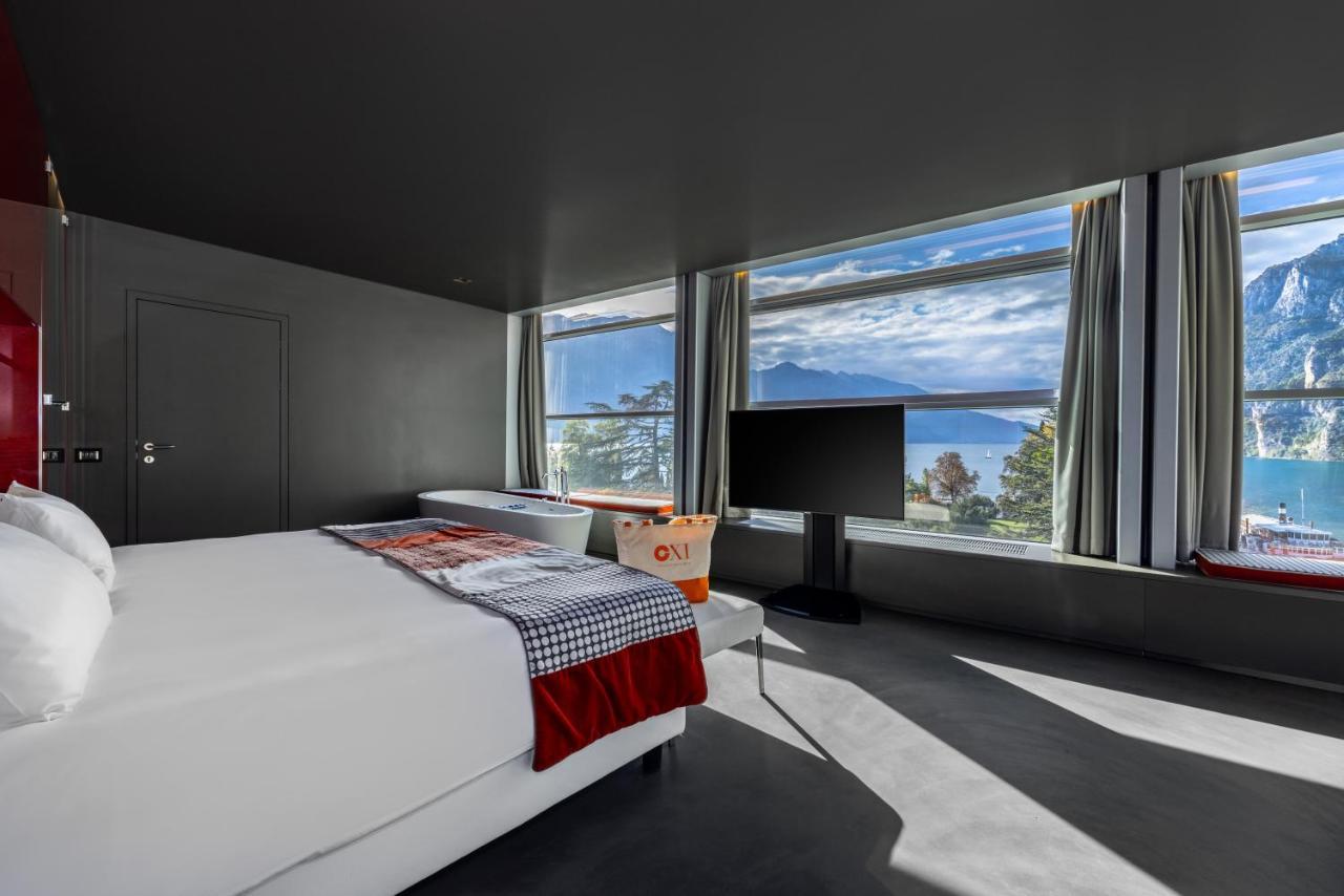 Lido Palace - The Leading Hotels Of The World Riva del Garda Extérieur photo